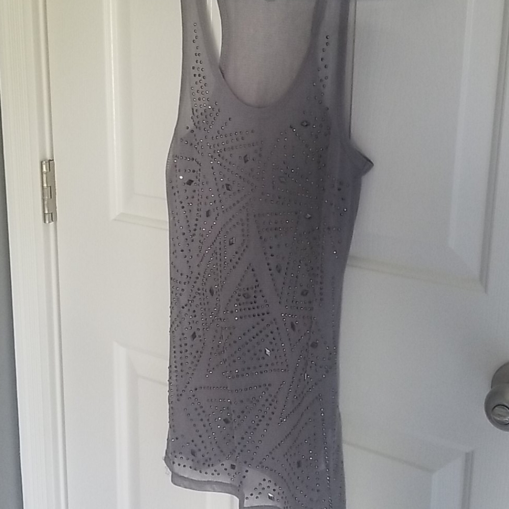 Gray mesh tank with studs